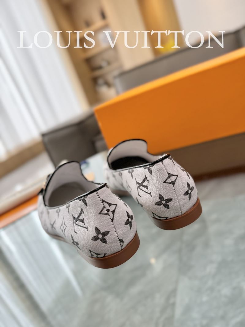 Louis Vuitton Low Shoes